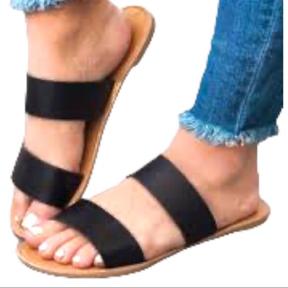 GAP Double Strap Slide in True Black - Picture 1 of 8